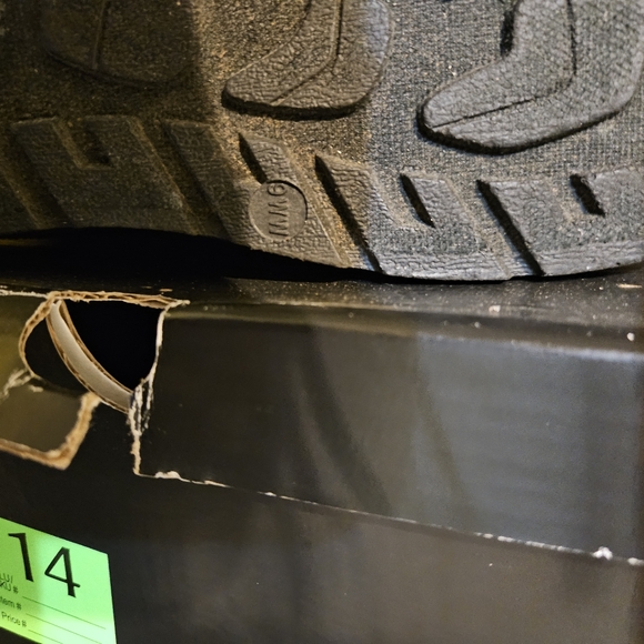 NIB TORRID 9WW BLACK EMBELLISHED SPARKLY ✨️ BOOTS - Picture 5 of 5